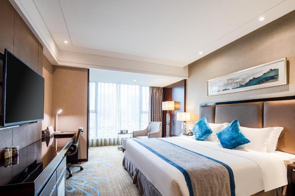 Chengdu Rising Butterfly Hotel Екстериор снимка